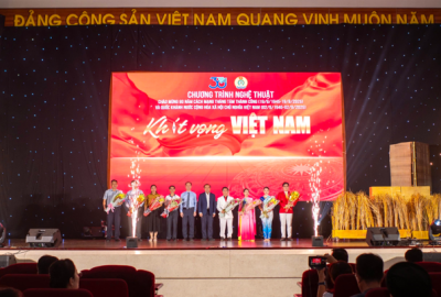 “Khát vọng Việt Nam” – Dấu ấn nghệ thuật chào mừng 80 năm  Cách mạng tháng Tám và Quốc khánh 2/9