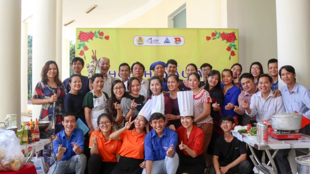 Hội thi nấu ăn chào mừng ngày Phụ nữ Việt Nam 20-10