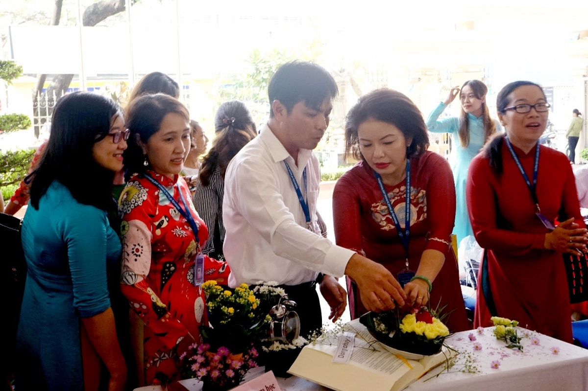 Đội dự thi của Khoa Việt Nam học