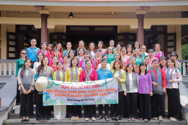 Chụp hình lưu niệm